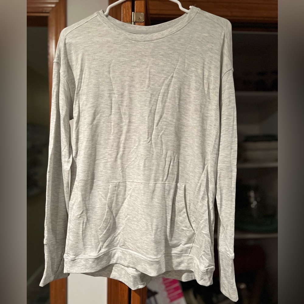 All in Motion lightweight sweatshirt. Girls/Juniors XL (14-16).